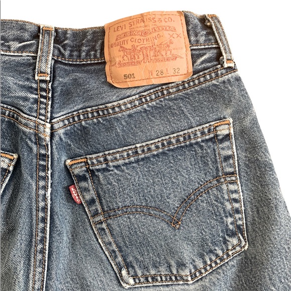 Vintage Levi’s 501 Jean short Cut-Offs - Picture 11 of 11